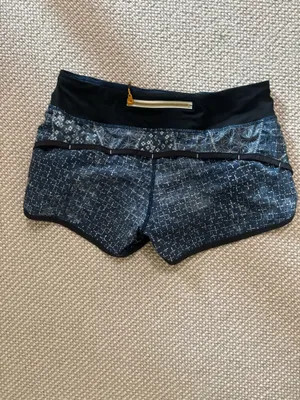 Speed ups Lululemon Shorts thumbnail 2