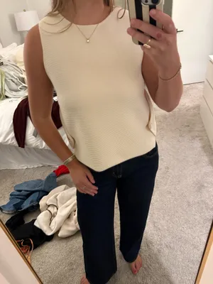 Boutique Top thumbnail 1