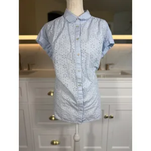 Gap Eyelet Blouse Womens L Light Blue Embroidered Button Front Cap Sleeve Top thumbnail 8