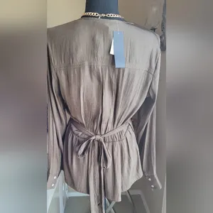 Banana republic Women blouse thumbnail 4