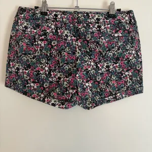 American Eagle Midi Stretch Denim Short Shorts Size 8 Floral Zip Button Cotton thumbnail 2