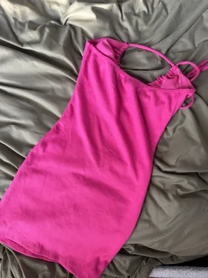 Princess Polly Hot Pink Halter Bodycon Dress thumbnail 4