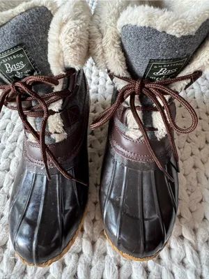G.H. Bass & Co. Northern Duck Boots, size 8 thumbnail 2
