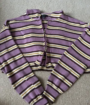 PacSun Sweater thumbnail 1