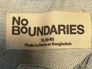No Boundaries Women’s New! Light Blue Denim oversized Jacket size XL thumbnail 9