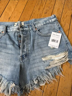 NWT Free People Light Wash Frayed Denim Shorts size 28 thumbnail 2
