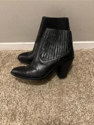 ASH IIona Pull on Heeled leather embossed ankle bootie 39‎ thumbnail 9