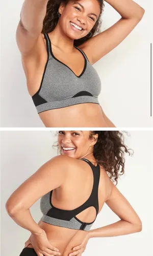 Experience comfort and support with this sleek black racerback sports bra. Perfect for workouts or everyday wear. Size 36C GREAT support great condition too small for me sadly Old navy thumbnail 3
