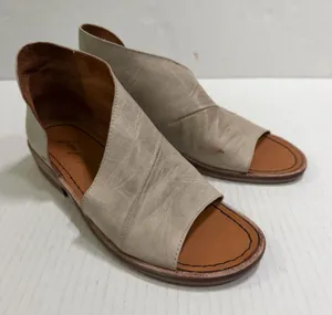 Free People Mont Blanc Shoes Womens Size 6 36 Beige Leather Slip On Sandals thumbnail 1