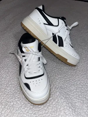 Reebok Low-Top Sneakers thumbnail 1