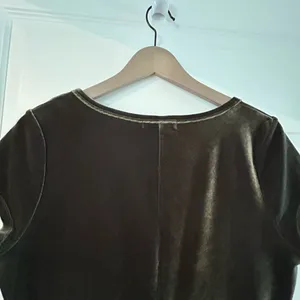 Karen Kane Velvet Dress Green Size M thumbnail 9