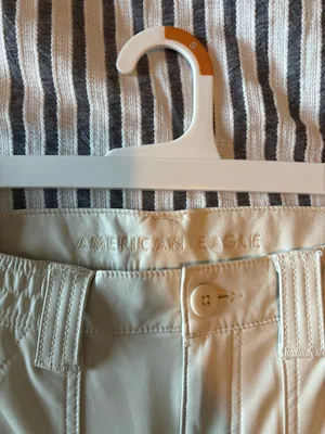 American Eagle Outfitters Women Ivory Cargo Pants Stretch Cargo Pockets Reg fit thumbnail 3