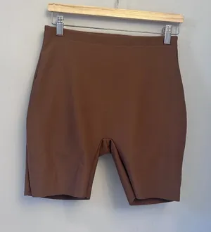 NWT Skims Body Butt Enhancing Padded Short Color Jasper Size large Authentic thumbnail 1