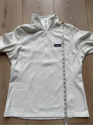 Patagonia Micro D 1/4 Zip Fleece Pullover in Birch Off White Size Medium thumbnail 8