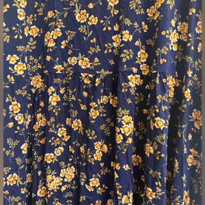 Old Navy Blue Floral Sleeveless Jersey Knit Seamed Waist Swing Dress - size XL thumbnail 2
