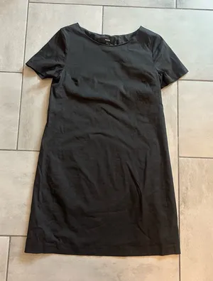 Theory Sheath Dress in Good Wool | Black thumbnail 1