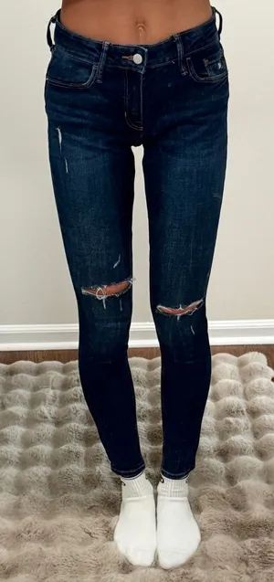 Old Navy Rockstar Super Skinny Jeans thumbnail 1
