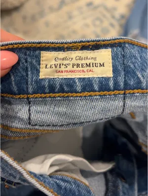 Levi’s Wedgie Jeans thumbnail 5