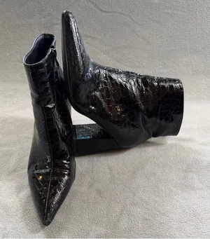 Black Faux Crocodile Embossed Pointed Toe Stiletto Ankle Boots Zip High Heel thumbnail 1