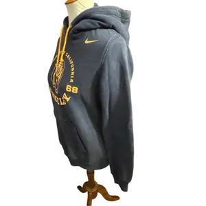 University of California Berkeley Women’s Nike Navy Blue & Gold Pullover Hoodie thumbnail 4