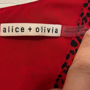 Alice + Olivia Red Cocktail Flare Leopard Long Sleeve Mini Dress Size 8 thumbnail 3