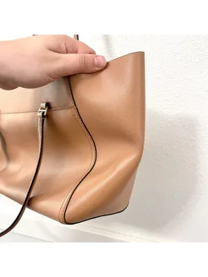 Tory Burch Parker Leather Tote Light Brown Quiet Luxury Minimalist thumbnail 6