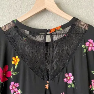 Torrid Lace Yoke Peplum Top D5* thumbnail 6