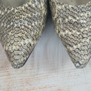 Stuart Weitzman point toe slip on animal snake print kitten heels sz 7 thumbnail 3