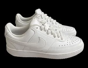 Nike Court Vision Low Top White Sneakers Men’s Size 7 thumbnail 1