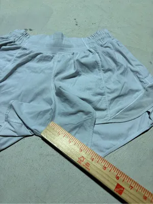 Lululemon Hotty hot Women's white Elastic-Waist Active Shorts 4 thumbnail 3