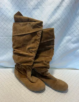 Tan Fashion Boots Size 7.5 thumbnail 1