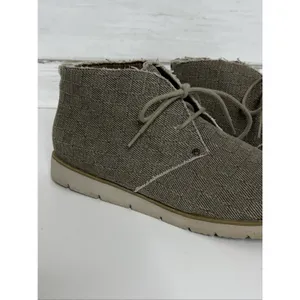 Bearpaw Cher Women's Taupe Canvas Frayed Lace Up Chukka Ankle Boots Shoe Size 9 thumbnail 2