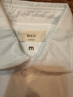 RYE 51 White Button Front Oxford Shirt Men’s Medium 100% Cotton Hidden Placket thumbnail 2