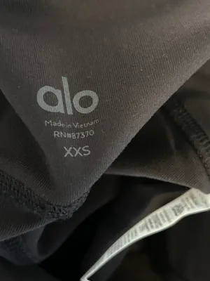 Alo NWT High Waisted Airbrush Leggings Black Size XXS thumbnail 6