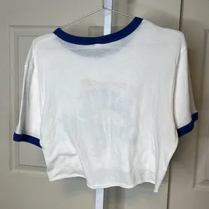 Alternative Soft Cropped Graphic Tee Size M thumbnail 5