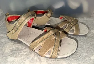 Lands' End Tan Strappy Women's Sandals thumbnail 1