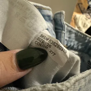 Abercrombie & Fitch | Woman's‎ Distressed High Rise Acid Wash Blue Mom Jeans, 26 thumbnail 7