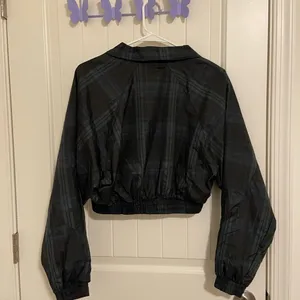 NEW Wild Fable women’s black green plaid zip windbreaker bomber jacket‎ XS thumbnail 7