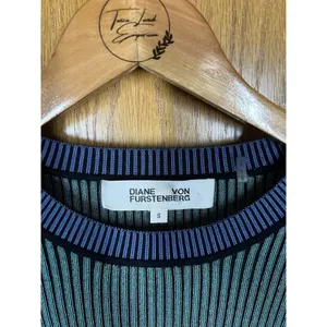 Diane Von Furtenburg Cropped Pleated Color Block Knit Top Small ASO The Flash thumbnail 2