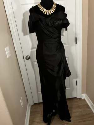 David's Bridal Black Off-Shoulder Satin Fancy Bridesmaid Wedding Guest Dress thumbnail 10