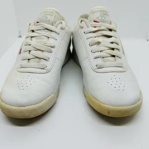 Reebok Women’s White Classic Lace Up Athletic Tennis Shoes Size 6.5 thumbnail 2