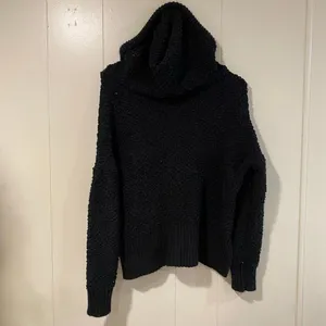 POL Black Popcorn Knit Hoodie Sweater Women’s Small – Cozy Textured Pullover thumbnail 2