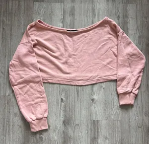 Missguided Crop Top Off-The-Shoulder thumbnail 1