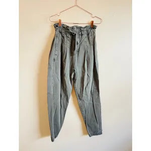 Free People Pants Women XS Olive Green Paperbag‎ Waist Tapered Casual Trousers thumbnail 4
