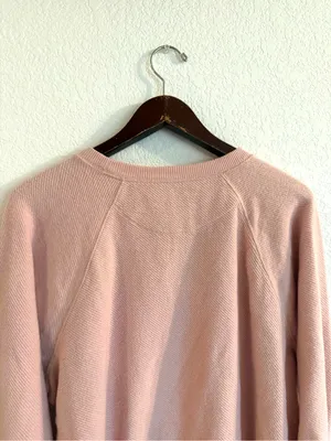 NWT AERIE Womens Top Pink Raglan Diagnal Weave Long Sleeve Pull Over Size Medium thumbnail 4