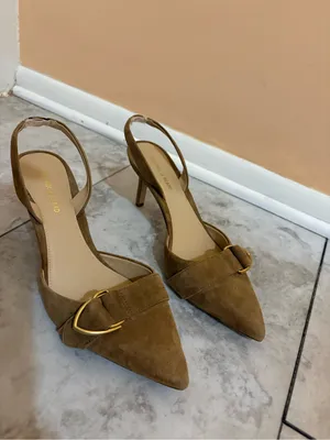 Veronica Beard Loralyn Pumps in Chestnut thumbnail 4