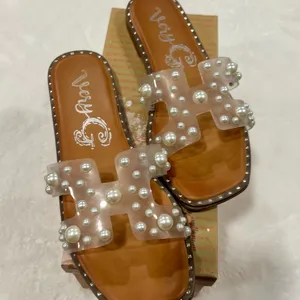 Very G Pearl Embellished Brown Sandals thumbnail 1