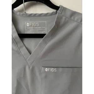 Figs XXS Catarina Extremes Scrub Top in Light Grey thumbnail 3