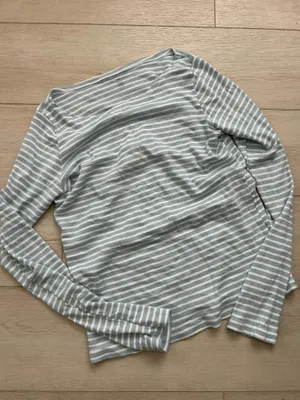 Brandy Melville long sleeve top  thumbnail 1