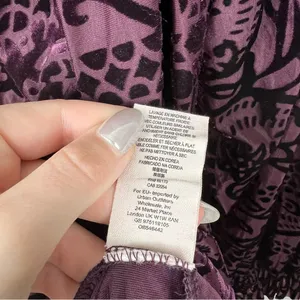 Free People Purple Velvet A Little Twist Off Shoulder Burgundy Blouse Size M thumbnail 3